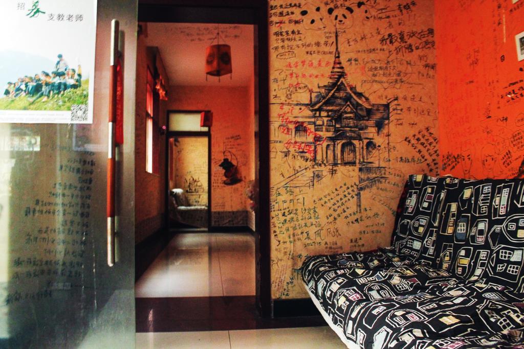 Dengba Hostel Chengdu Branch Buitenkant foto