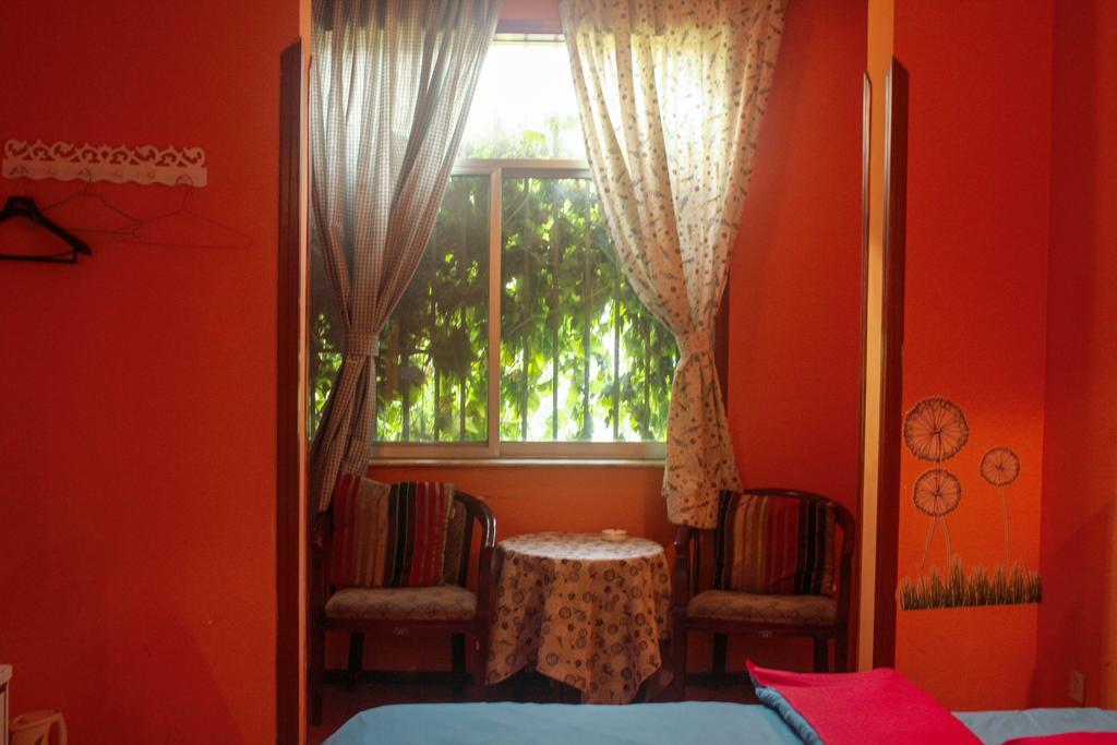 Dengba Hostel Chengdu Branch Buitenkant foto