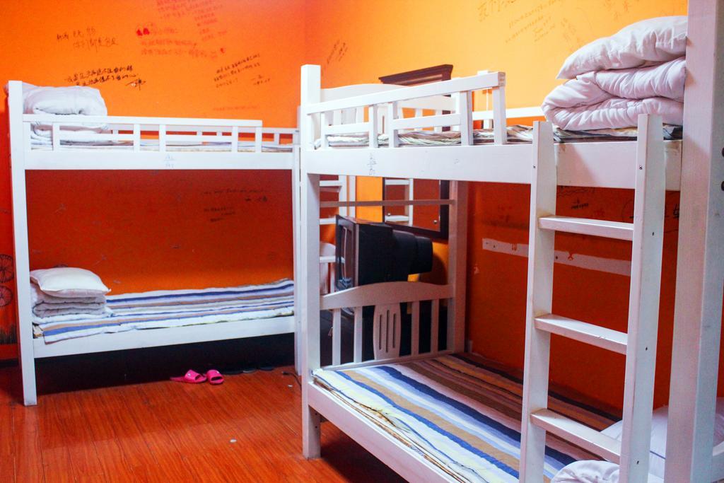 Dengba Hostel Chengdu Branch Buitenkant foto